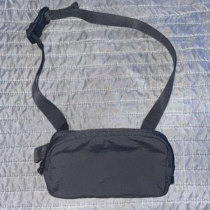 Lululemon mini belt bag